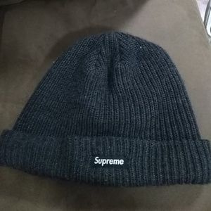 FW17 Supreme knit beanie
